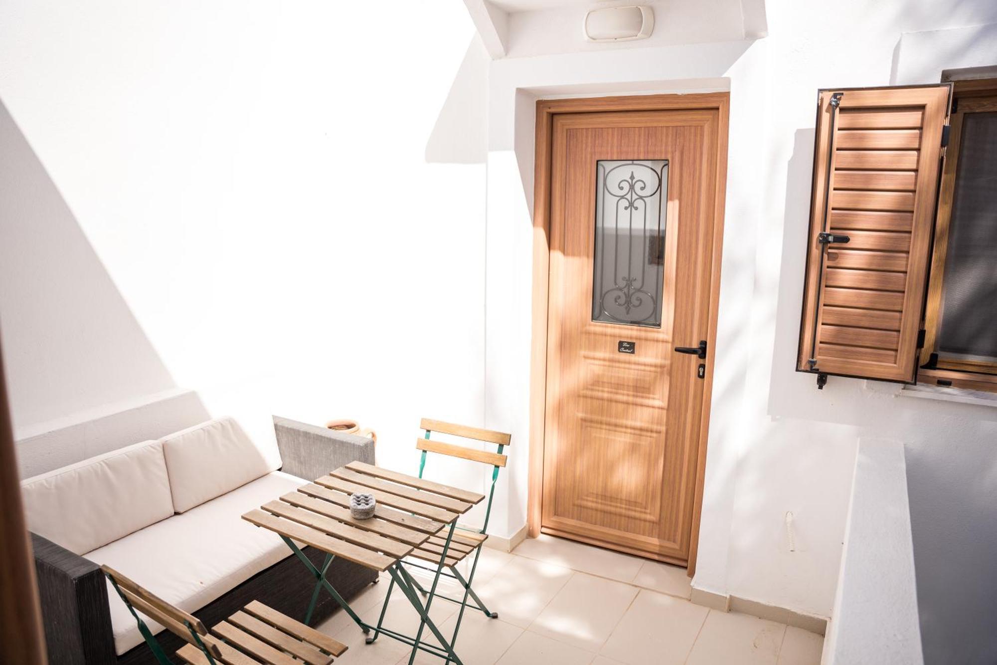 Cozy Budget Apartments In The Heart Of Fira Luaran gambar